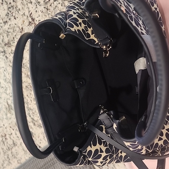 Kate Spade bag - Picture 3 of 8